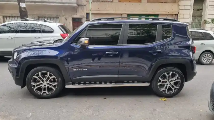 Jeep Renegade Longitude T270 At6 Fwd 2023 - foto 4