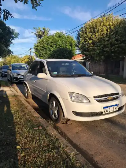 Chevrolet Classic 1.4 Sedan Ls Pack 2016 - foto 3