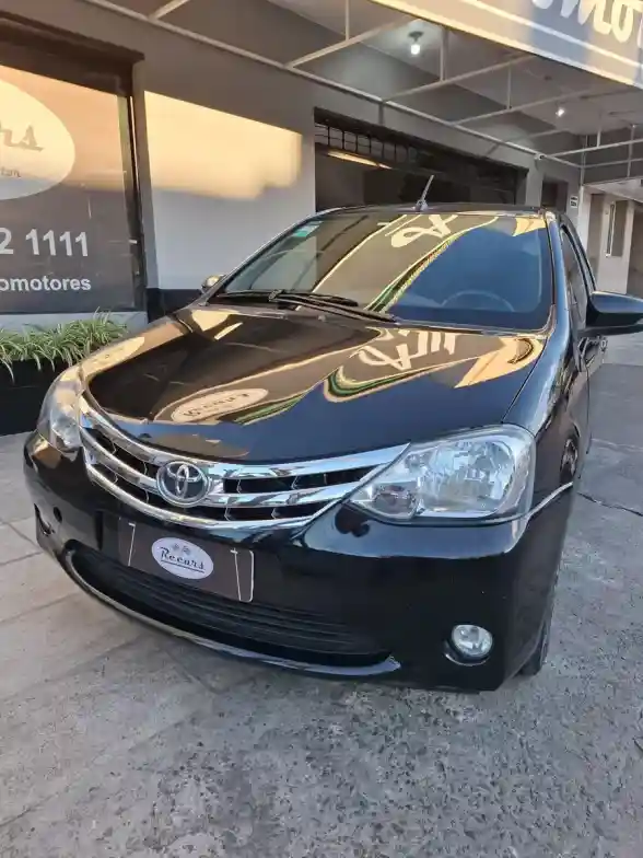 Toyota Etios 1.5 Platinum At 2017 - foto 2