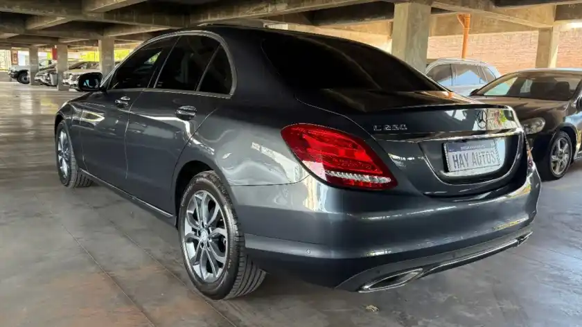 Mercedes-Benz Clase C 1.8 C250 Style 2017 - foto 4