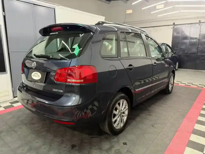 Volkswagen Suran 1.6 Imotion Highline 2014 - foto 4