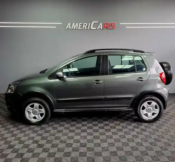 Volkswagen Crossfox 1.6 Comfortline Ll Alt 2014 - foto 2