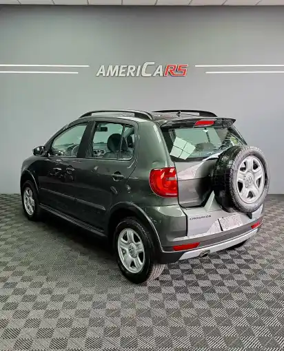Volkswagen Crossfox 1.6 Comfortline Ll Alt 2014 - foto 3