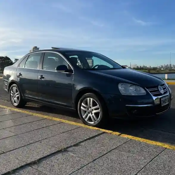 Volkswagen Vento 2.5 Luxury Wood Tiptronc 2008 - foto 1