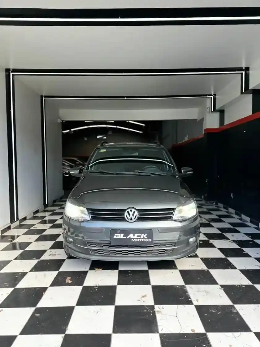 Volkswagen Suran 1.6 Highline 101Cv 2013 - foto 2