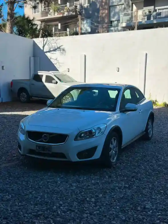 Volvo C30 2013 - foto 1