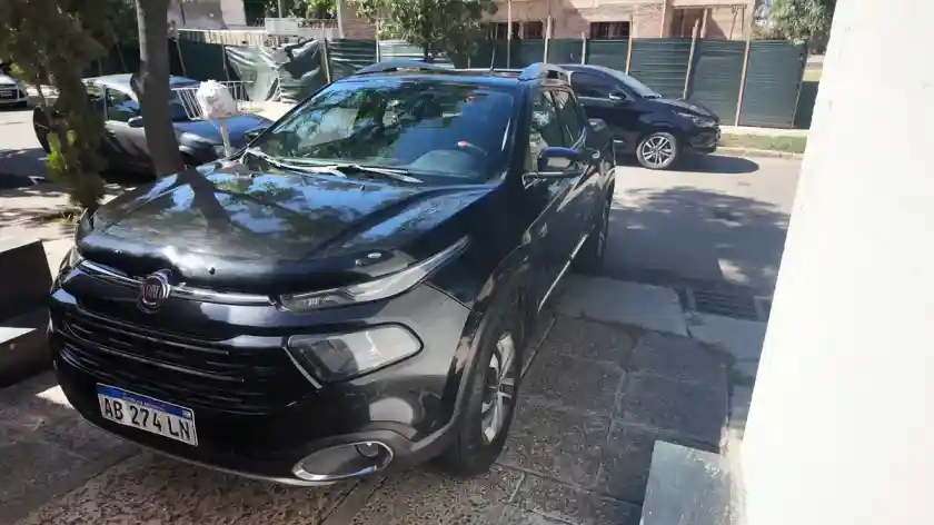 Fiat Toro 2.0 Volcano 4X4 At 2017 - foto 1