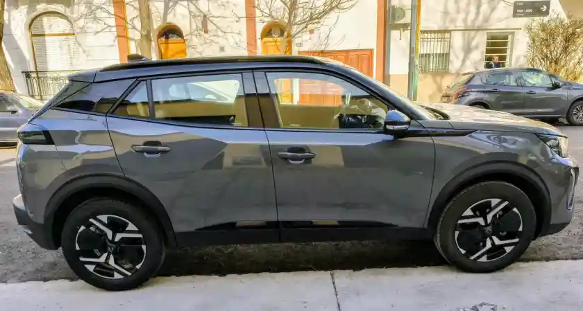 Peugeot 2008 1.0T Gt 2025 - foto 4