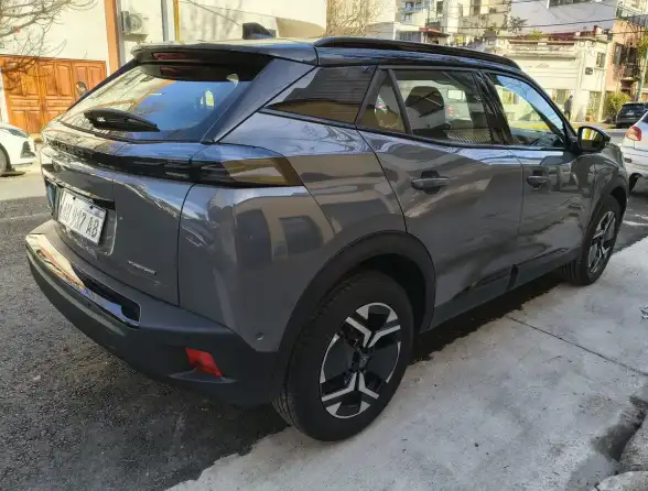 Peugeot 2008 1.0T Gt 2025 - foto 5