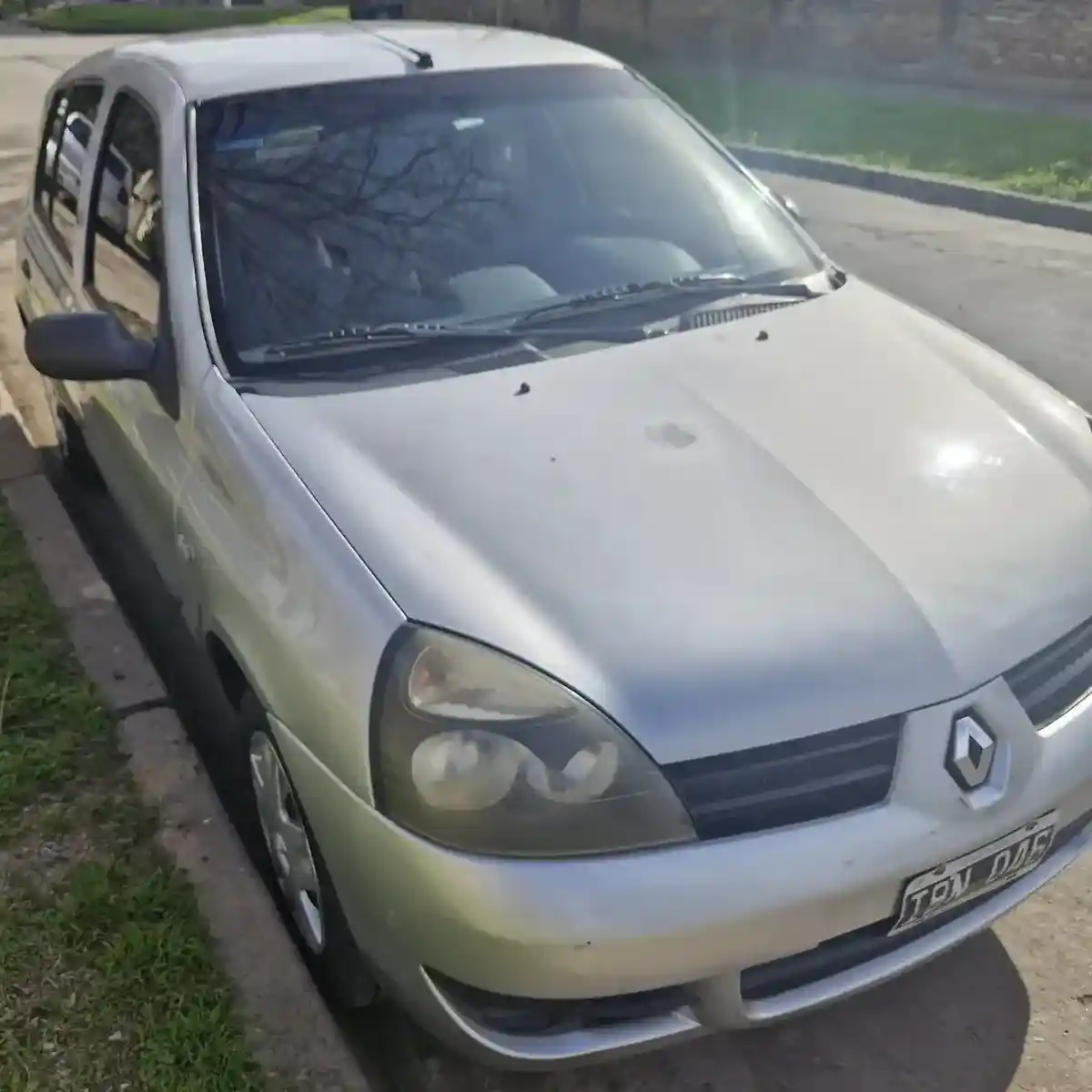 Renault Clio 2009 - foto 1