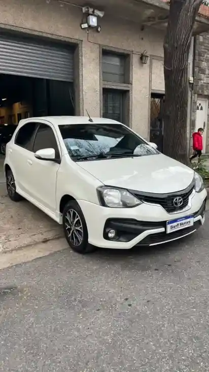Toyota Etios 1.5 Platinum At 2019 - foto 3