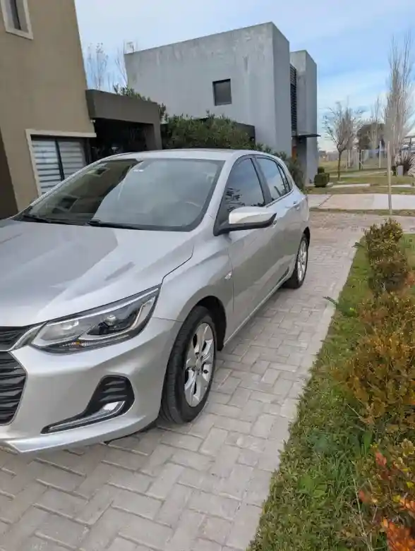 Chevrolet Onix 2020 - foto 1