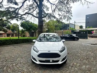 Ford Fiesta Kinetic 1.6 S 120Cv 2015 - foto 2