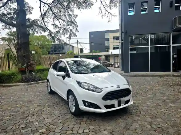 Ford Fiesta Kinetic 1.6 S 120Cv 2015 - foto 3
