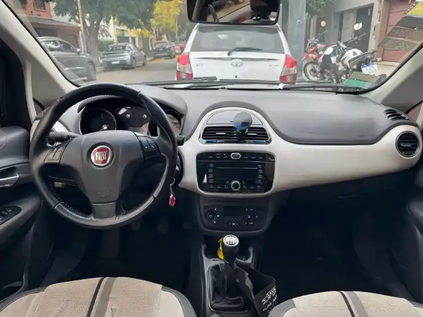 Fiat Punto 1.6 Essence Pack Tech 2013 - foto 5