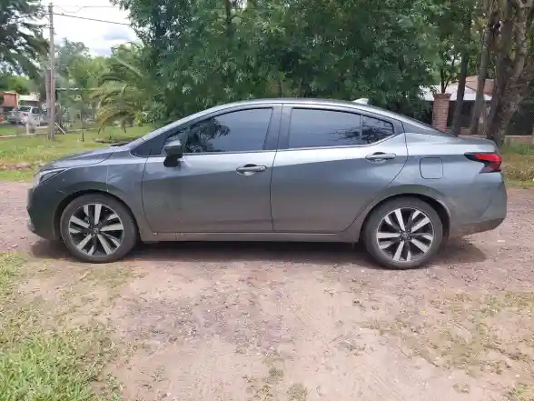 Nissan Versa 1.6 Exclusive Cvt 2022 - foto 4