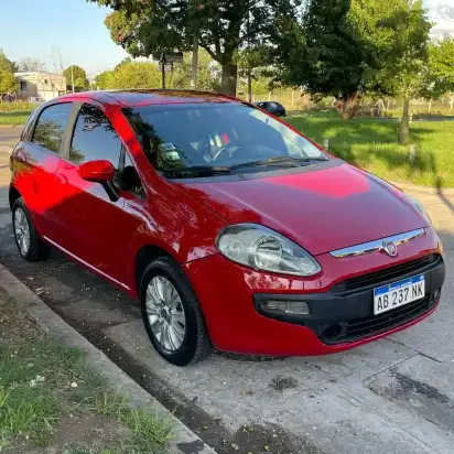 Fiat Punto 1.4 Attractive Pack Top Uconnect 2017 - foto 1