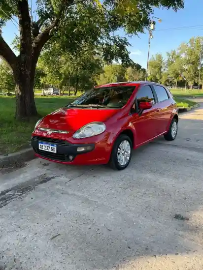 Fiat Punto 1.4 Attractive Pack Top Uconnect 2017 - foto 3