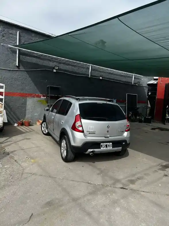 Renault Sandero Stepway 1.6 Confort 105Cv 2010 - foto 4