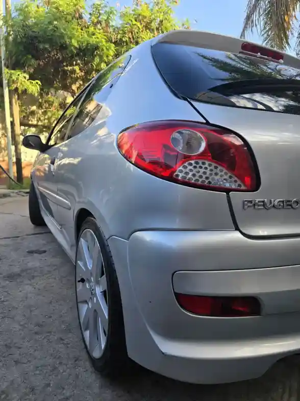 Peugeot 207 1.4 Xr 2011 - foto 5