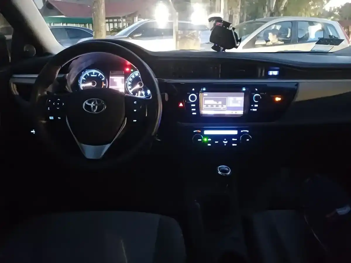Toyota Corolla 1.8 Xei Mt 140Cv 2016 - foto 4