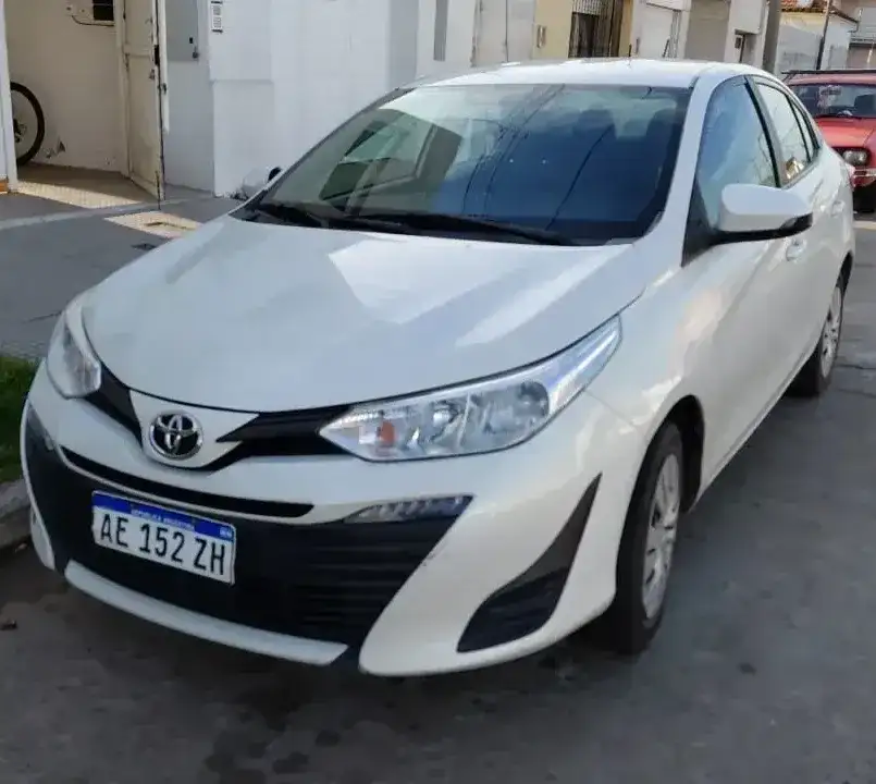 Toyota Yaris 2020 - foto 1