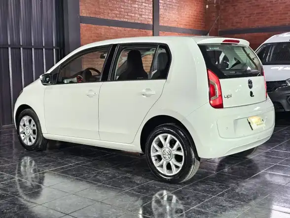 Volkswagen Up! 1.0Msi High 5 Puertas 2014 - foto 2