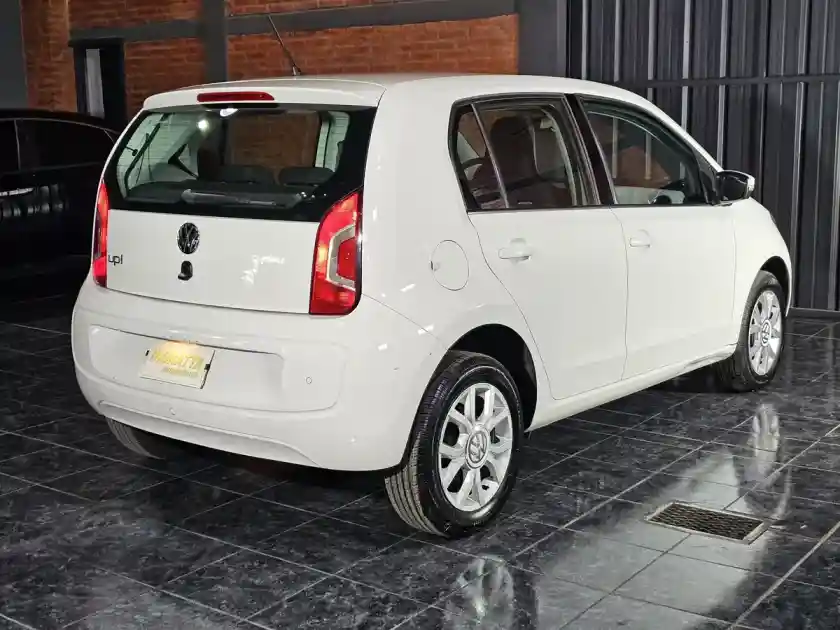 Volkswagen Up! 1.0Msi High 5 Puertas 2014 - foto 4