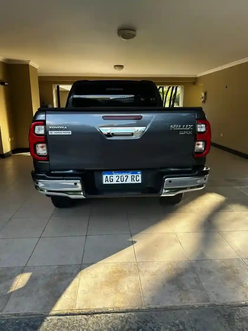 Toyota Hilux Pick-Up 2.8 Cd Srx 204Cv 4X4 At 2023 - foto 2
