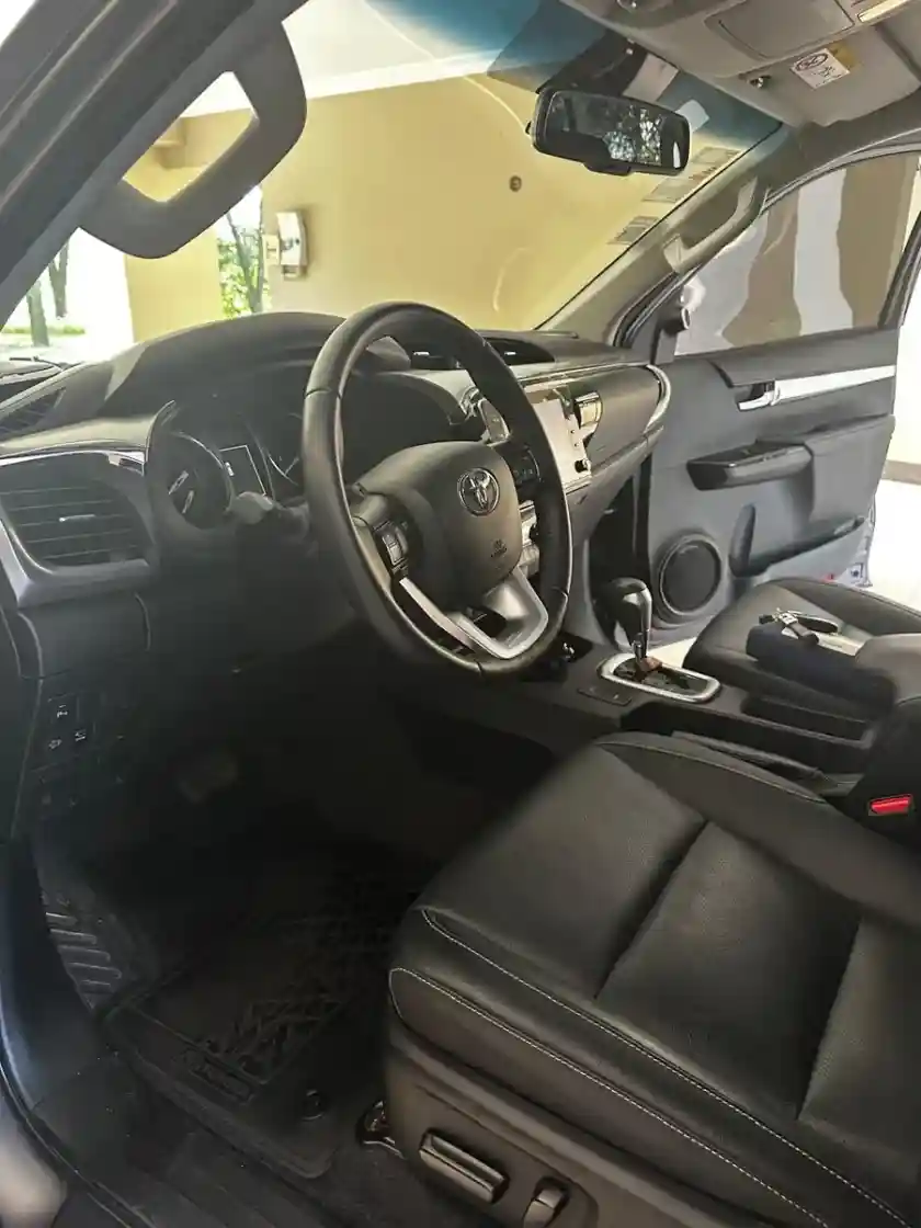 Toyota Hilux Pick-Up 2.8 Cd Srx 204Cv 4X4 At 2023 - foto 4