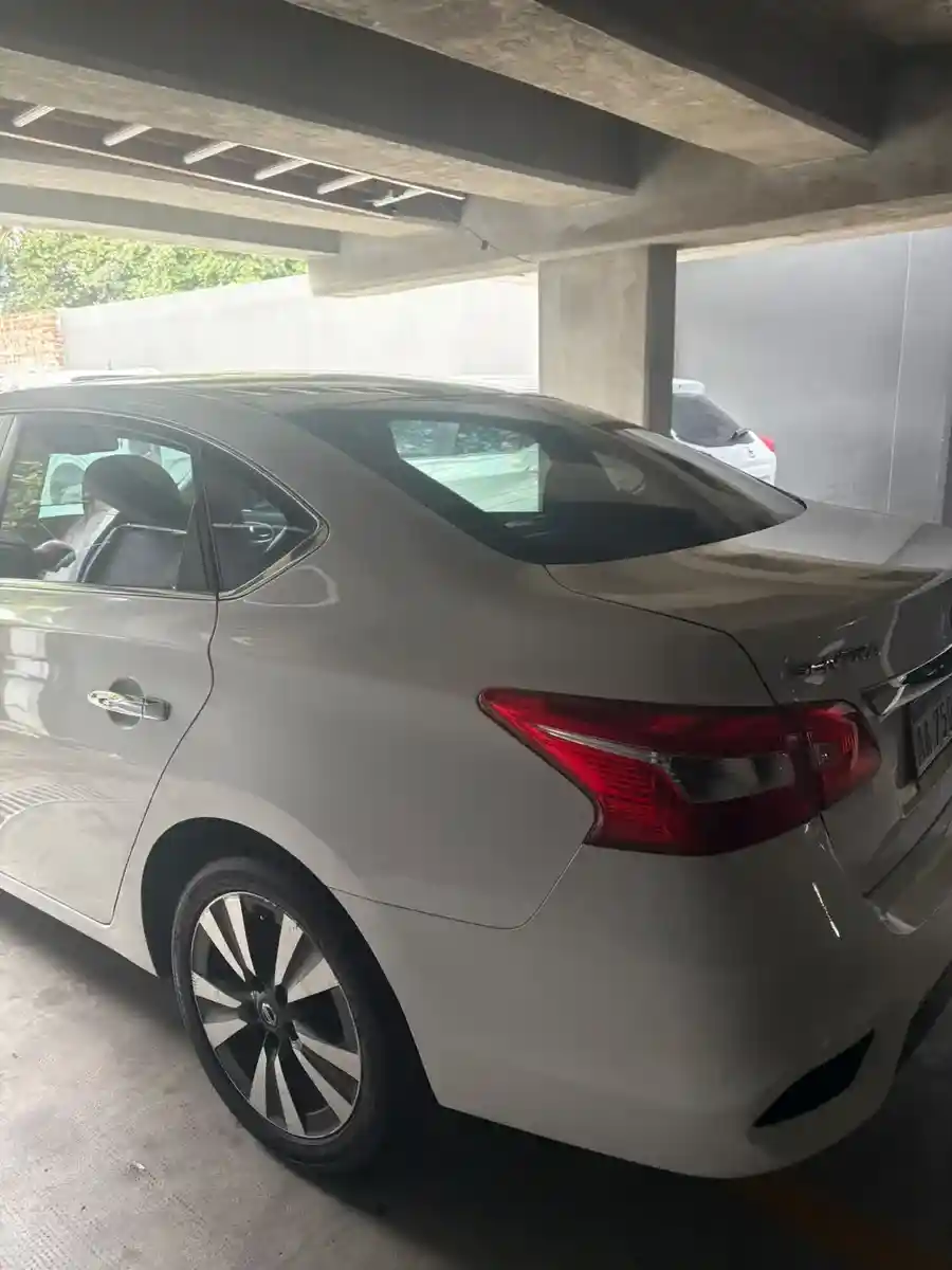 Nissan Sentra 2.0 Exclusive 2017 - foto 5