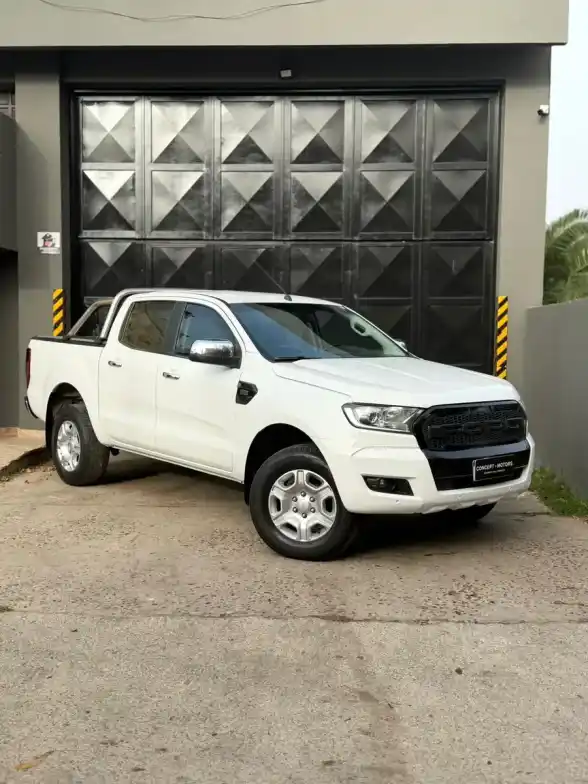 Ford Ranger 3.2 Cd Xlt Tdci 200Cv Manual 4X2 2018 - foto 2