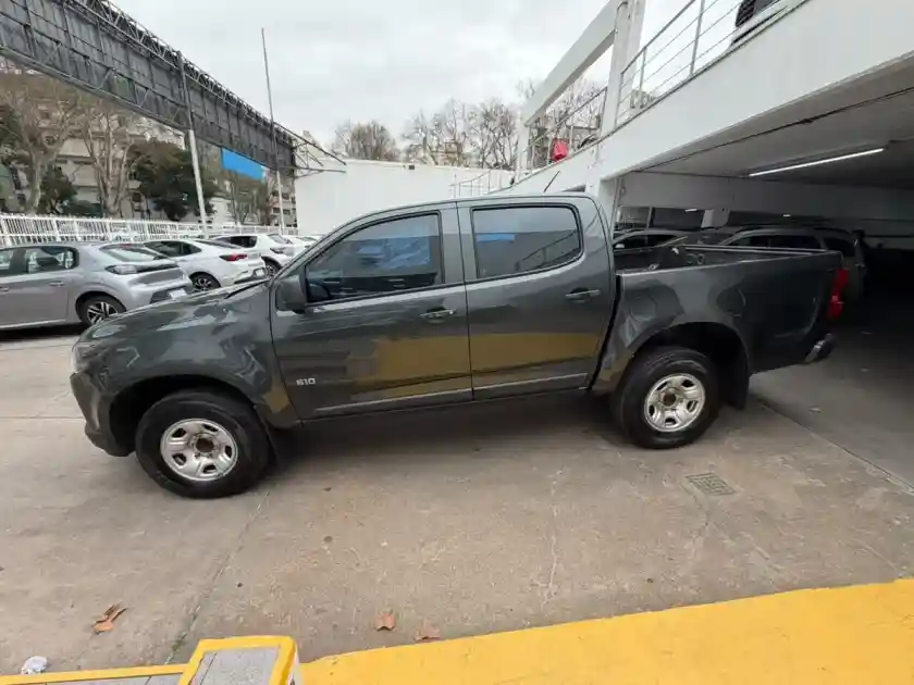 Chevrolet S10 2.8 Ls Cd Tdci 200Cv 2021 - foto 4