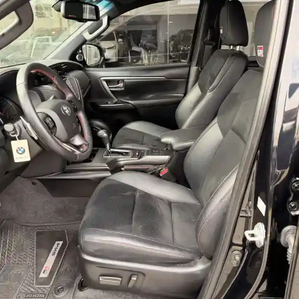 Toyota Sw4 2.8 Tdi Gr-S 4X4 7As 6At 2022 - foto 2