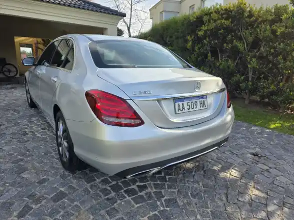 Mercedes-Benz Clase C 2.0 C250 Avantgarde 211Cv At 2016 - foto 3