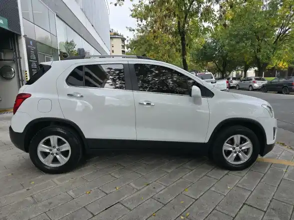 Chevrolet Tracker 1.8 Ltz Fwd Mt 140Cv 2014 - foto 4