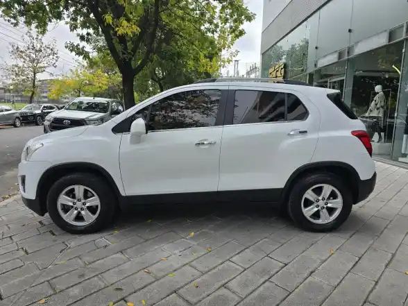 Chevrolet Tracker 1.8 Ltz Fwd Mt 140Cv 2014 - foto 5