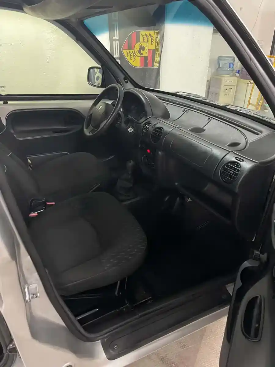 Renault Kangoo 1.6 Furgon Ph3 Confort 5As Lc 2016 - foto 5