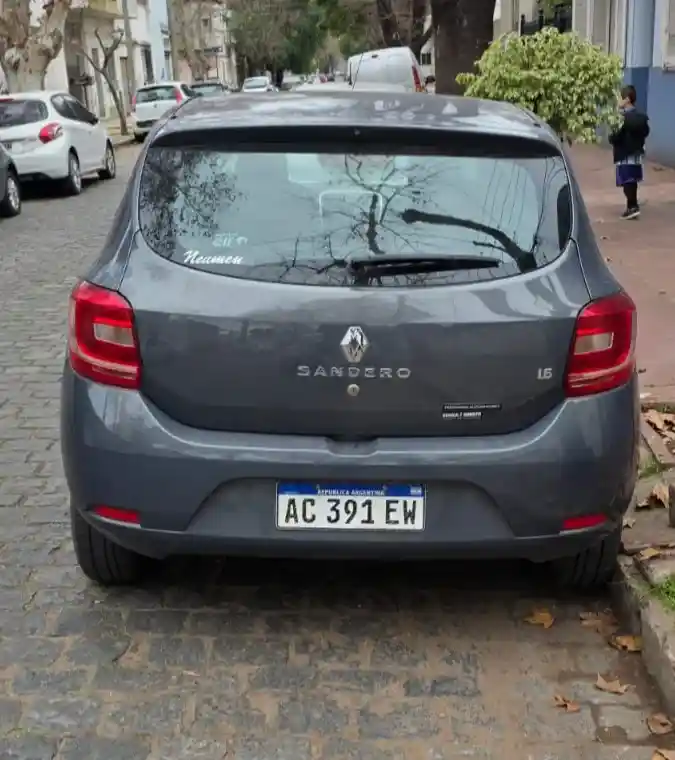 Renault Sandero 1.6 Expression Pack 90Cv 2018 - foto 4