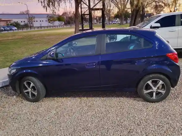 Chevrolet Onix 1.4 Ltz 98Cv 2017 - foto 2