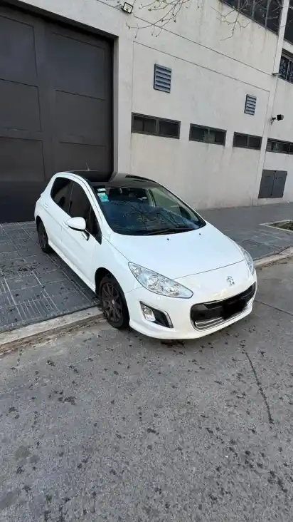 Peugeot 308 1.6 Allure 2014 - foto 1