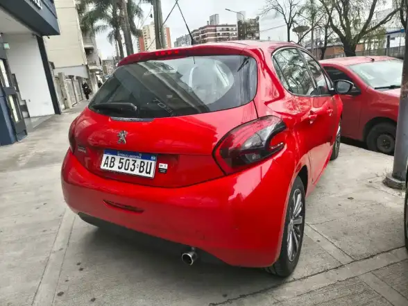Peugeot 208 1.6 Feline 2017 - foto 4