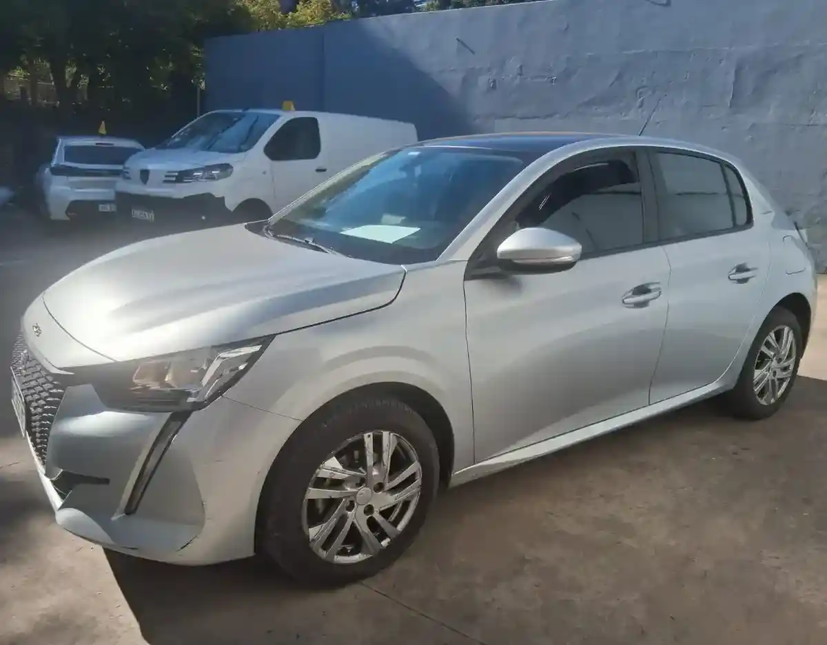 Peugeot 208 2020 - foto 1