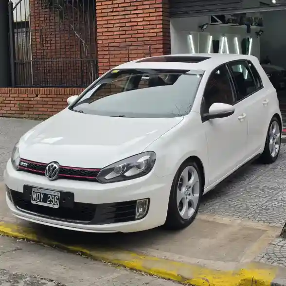 Volkswagen Golf 2.0 Vi Gti Nav Tsi 211Cv Dsg 2013 - foto 1