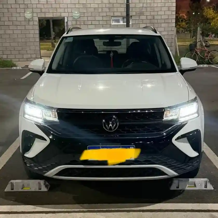 Volkswagen Taos 2023 - foto 1