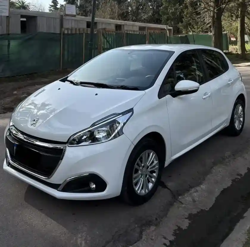 Peugeot 208 1.6 Allure Nav Tiptronic 2017 - foto 1