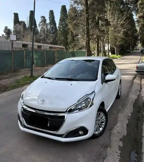Peugeot 208 1.6 Allure Nav Tiptronic 2017 - foto 4