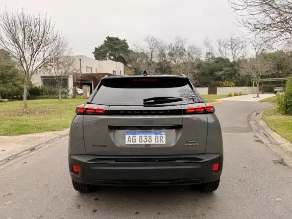 Peugeot 2008 1.0T Gt 2024 - foto 4