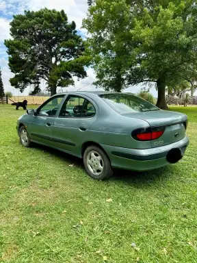 Renault Megane 1.9 Rt 1998 - foto 2