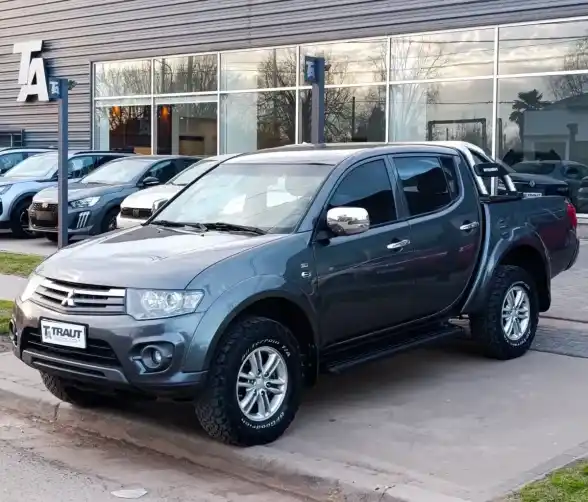 Mitsubishi L200 2016 - foto 1